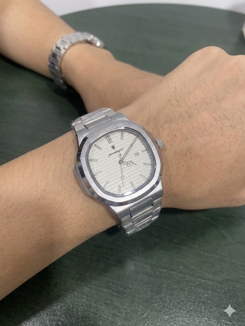 Poedagar luxury watch